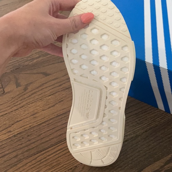 adidas gazelle silver green womens Adidas NMD XR1 Triple White main image 1